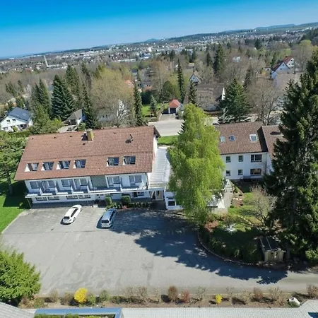 ホテル Gaestehaus Am Kurpark 3*